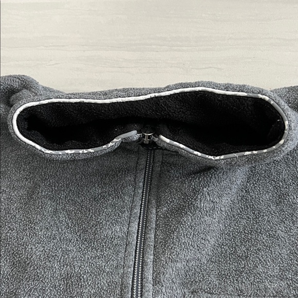 GAP Men’s Athletic 1/4 Zip Gray Long Sleeve Sweater Jacket Fleece - Size XS - Picture 8 of 8